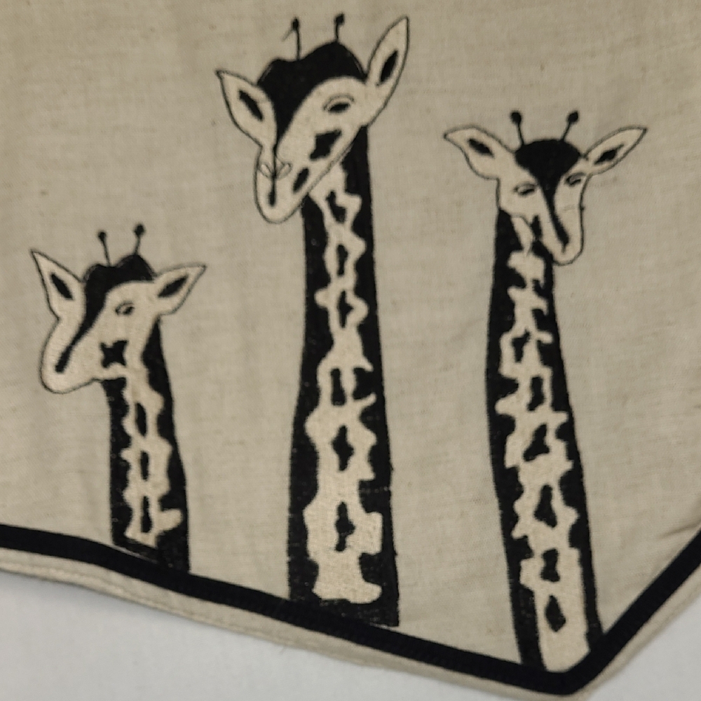 New directions unique Cream and black Giraffe Embroidered Vest - Picture 5 of 9